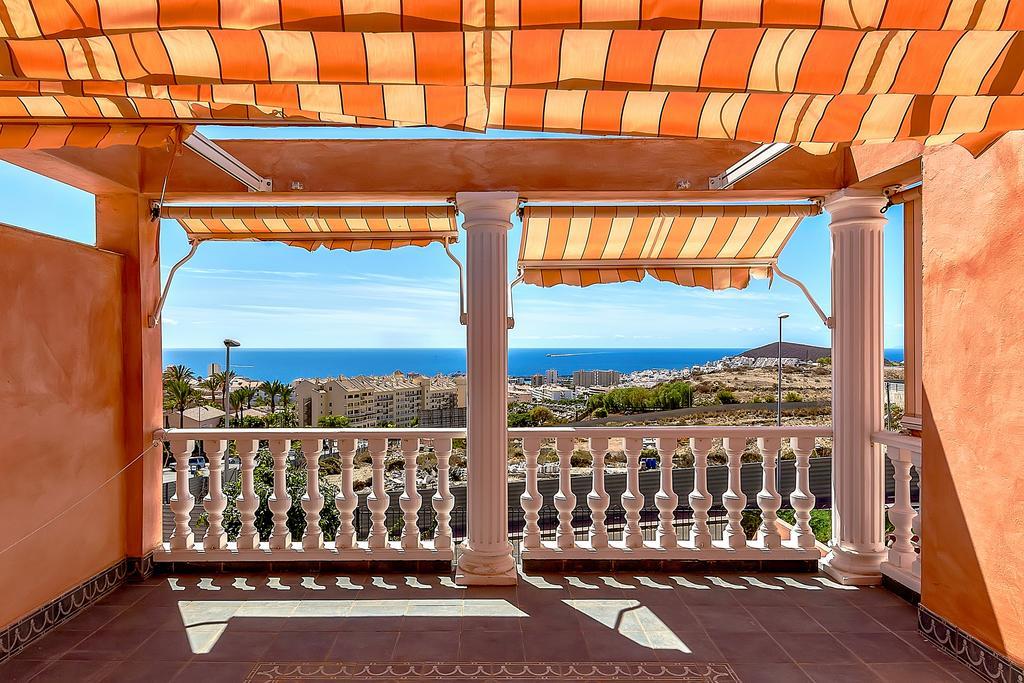 Villa In Los Cristianos Los Cristianos  Buitenkant foto