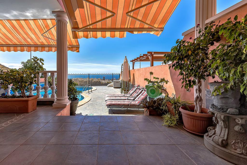 Villa In Los Cristianos Los Cristianos  Buitenkant foto
